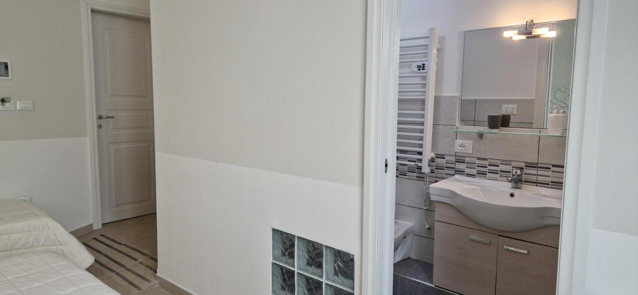 Diaz Rooms เลชเช ภายนอก รูปภาพ