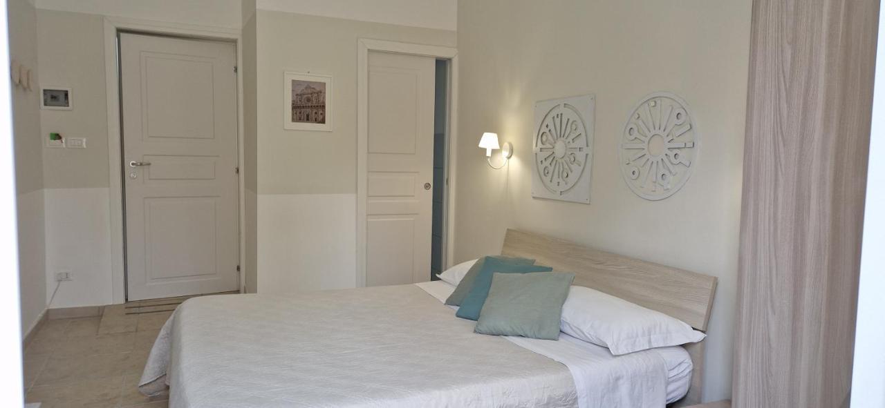 Diaz Rooms เลชเช ภายนอก รูปภาพ